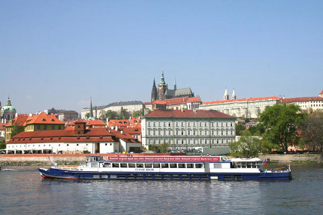 Soukromá plavba lodí